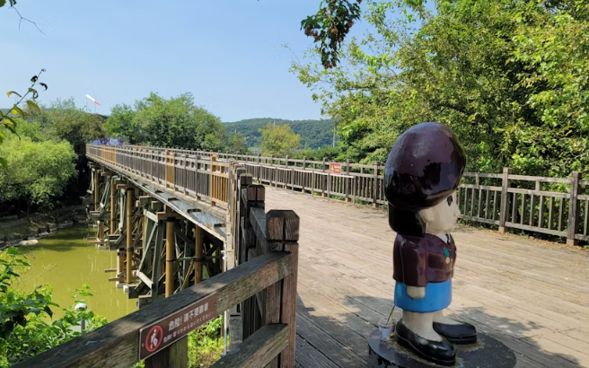 DMZ and Mt. Gamaksan Red Suspension Bridge Tour from Seoul - Image 4